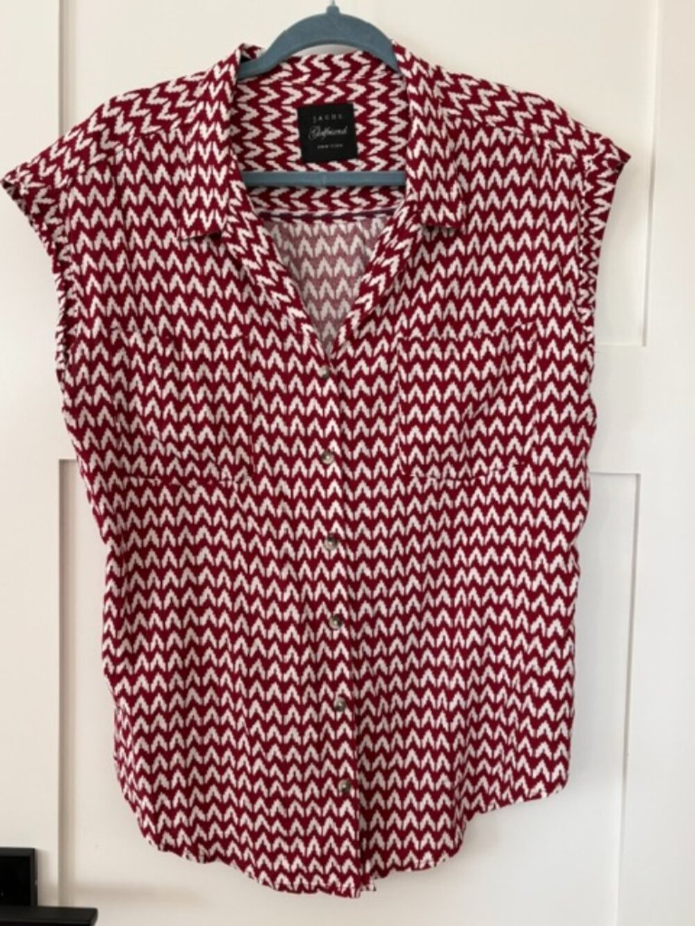 Jachs Girlfriend Red White Geometric Print Cap Sleeve Button Down Blouse Size M